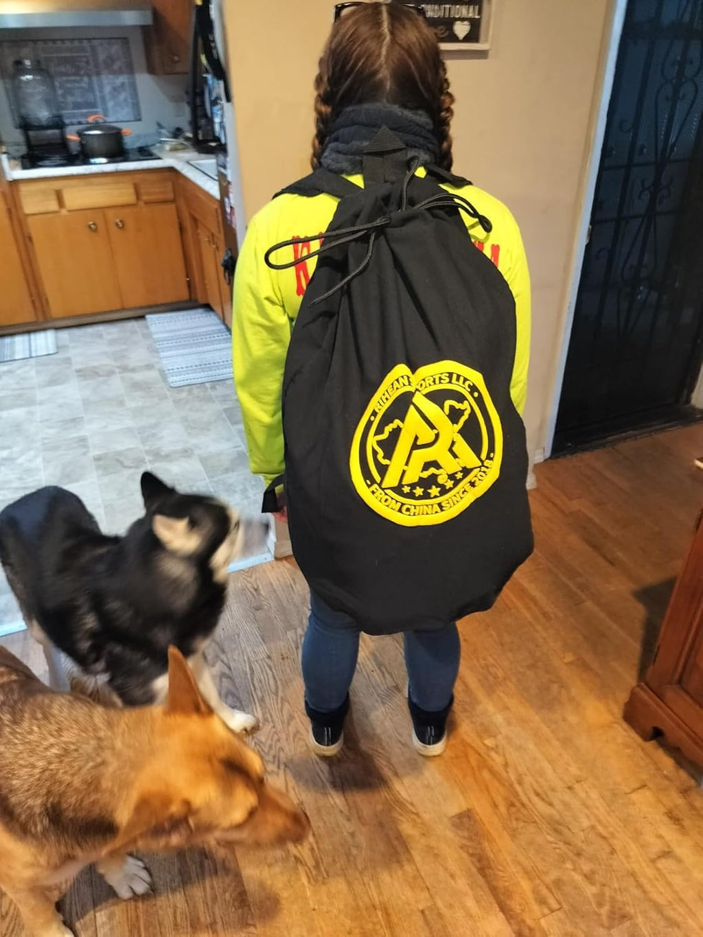 Football Blocking Pad with Carry Bag, Training Equipment Kick Pads for Football, Basketball, Hockey, Lacrosse Tackle Dummy - 24"x16" Kick Shield Pad with Handles